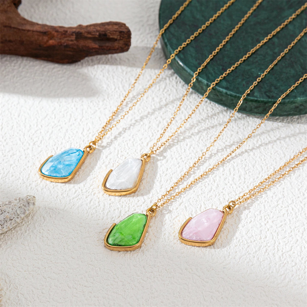 Irregular notch geometric fresh green pendant necklace collarbone chain titanium steel gold-plated color preservation