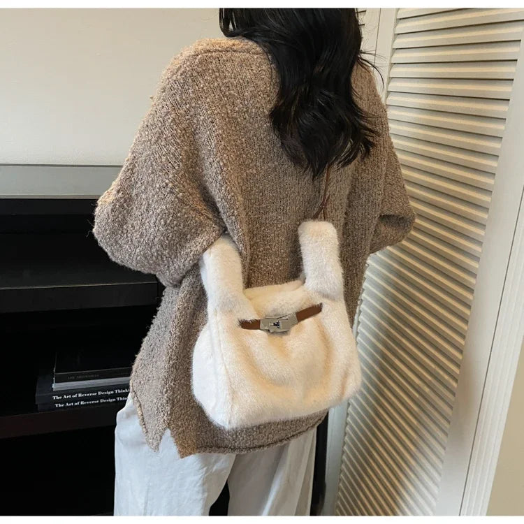 Fashionable Women's Bags Trend 2025 Faux Fur Shoulder Bags Plush Faux Mink Luxury Handbags Chic Crossbody Bag Solid Color Purses