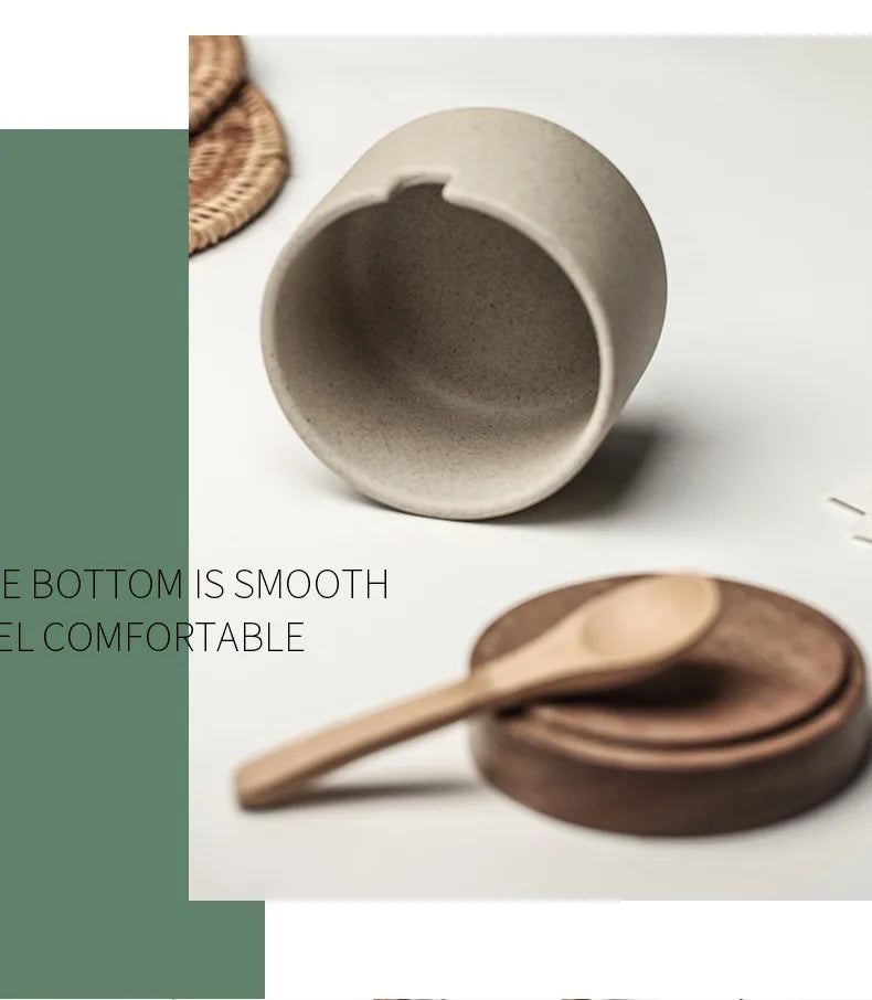 Retro Ceramic Seasoning Jar Pepper Storage Bottle Round Ceramic Seasoning Jar with Wooden Lid Salt Pepper Kitchen Tool