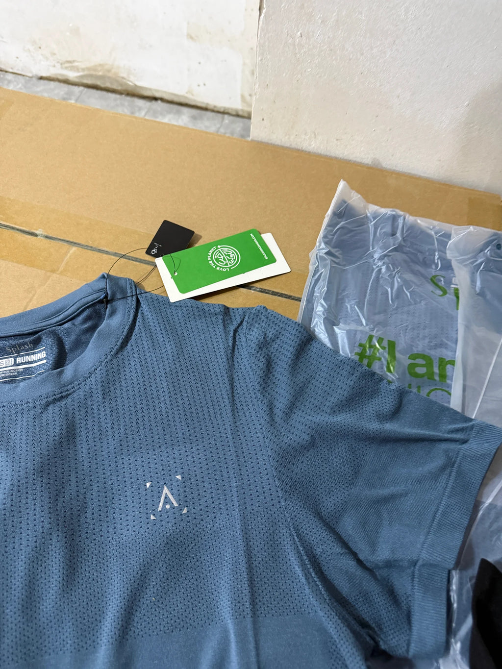 Outdoor Sports Men's T-Shirt Quick Dry Anti-Sweat Reflective Laser Perforated Short Sleeve Ultra Light Breathable Comfortable