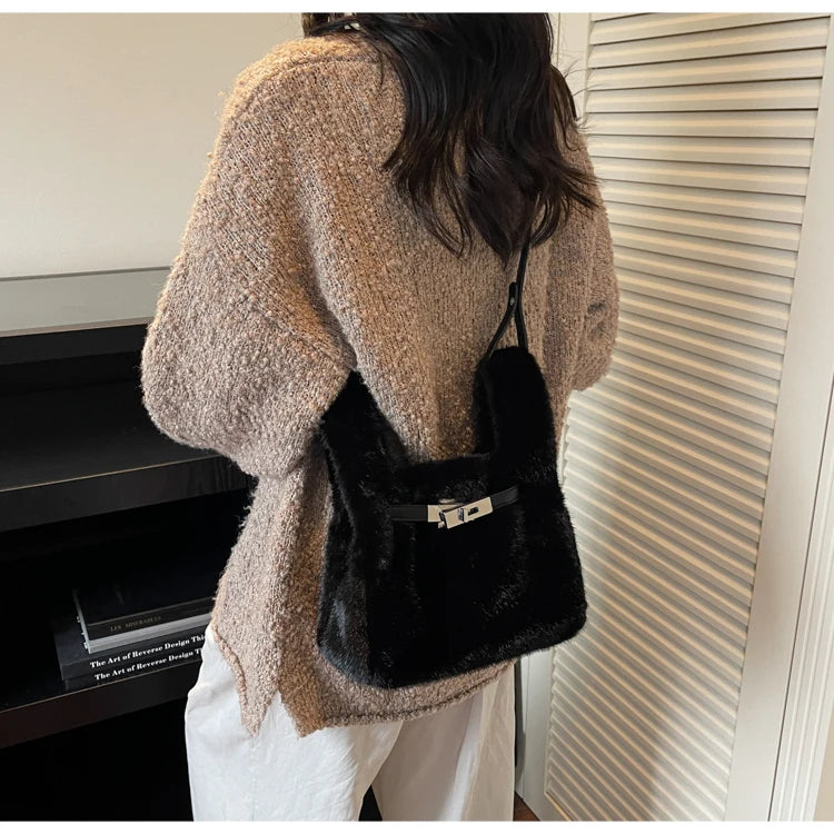 Fashionable Women's Bags Trend 2025 Faux Fur Shoulder Bags Plush Faux Mink Luxury Handbags Chic Crossbody Bag Solid Color Purses