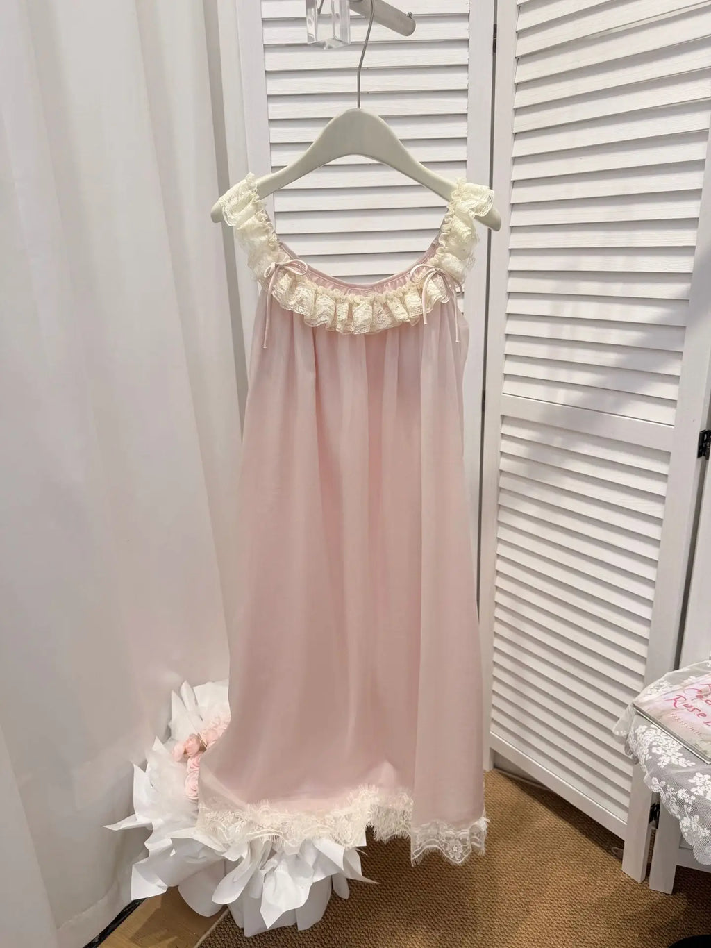 New Lace Sweet Cute Skin Friendly Breathable Comfortable Camisole Nightgown Women Summer Thin Mesh Sleepwear Princess Long Dress