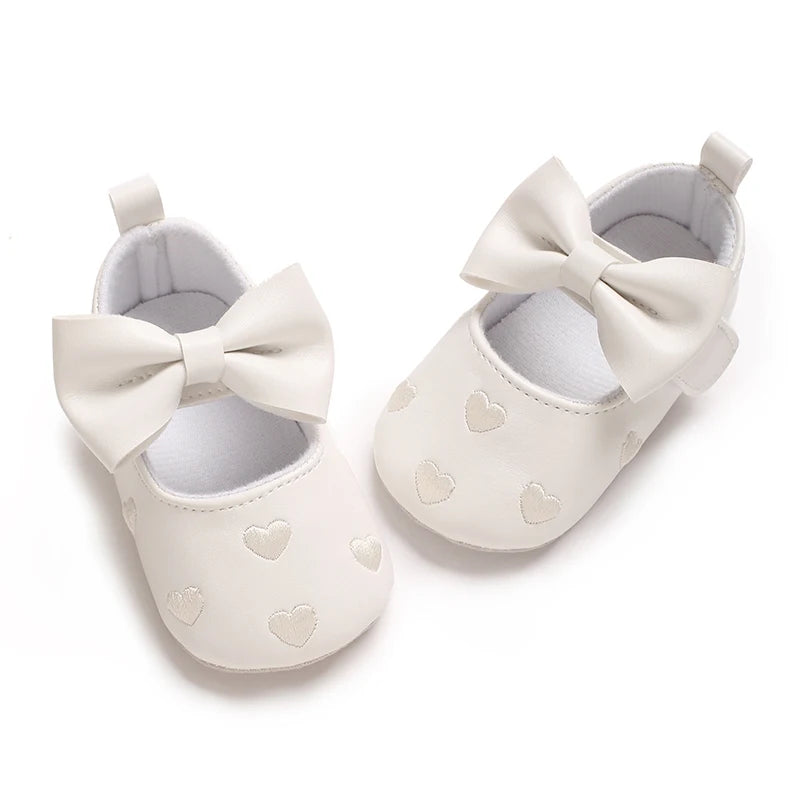 Baby Girl Classic Dress Shoes 0-18M Cute Bow Knot Heart First Walkers Soft Sole Comfortable Newborn Infant