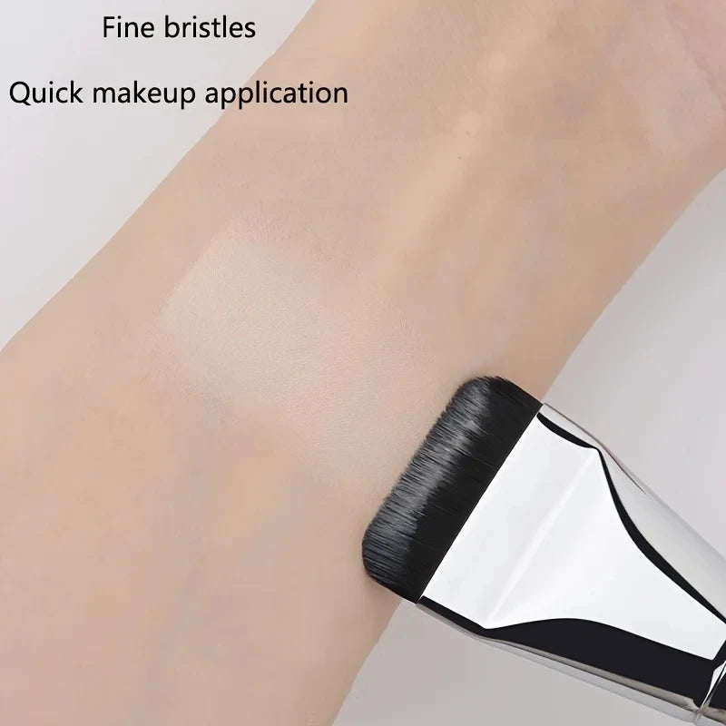 2PcsMulti-Use Foundation Ultra-Fine, Hypoallergenic Nylon Bristle Oval Foundation Brush - Perfect for Face Contouring