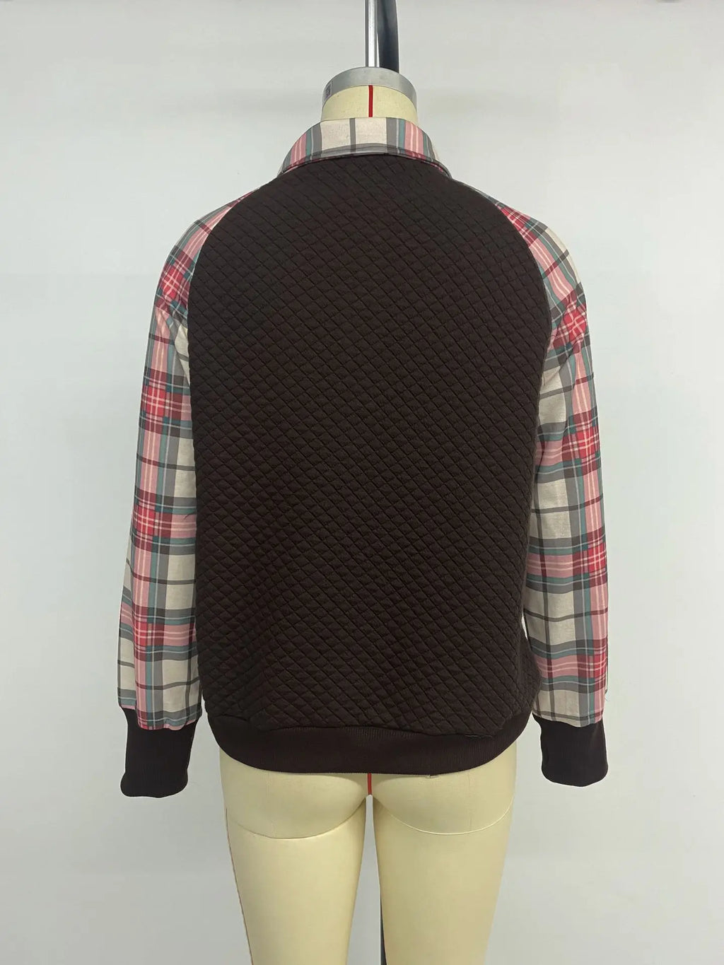 Women's Quilted Half Zip Pullover Plaid Sleeve Kangaroo Pocket Sweatshirt 2026