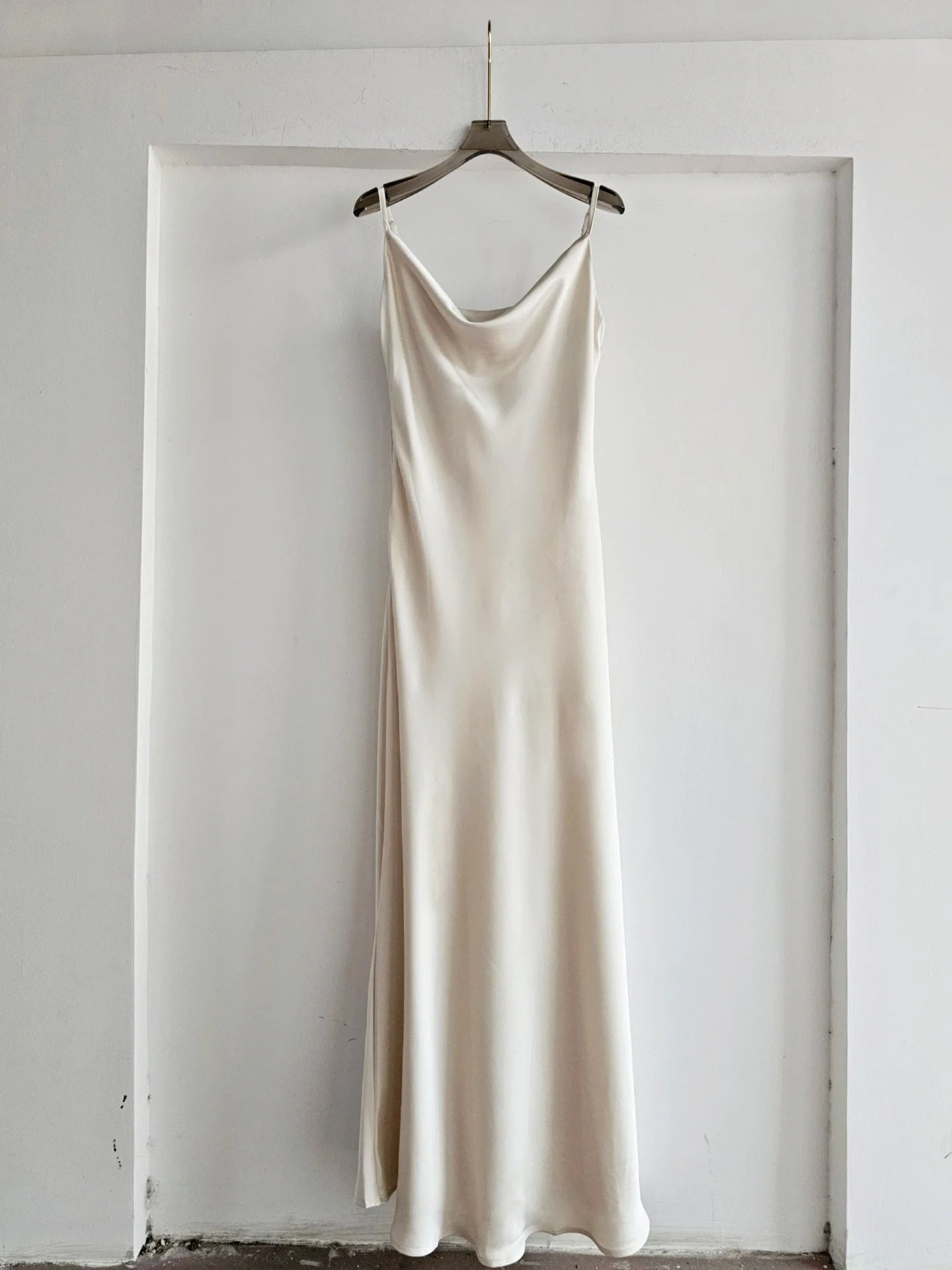 Acetate Satin Long Dress Women's Vacation Gown U-Neck Strapless Luxury Elegant Draped Skirt Three-Dimensional Effect Dyed