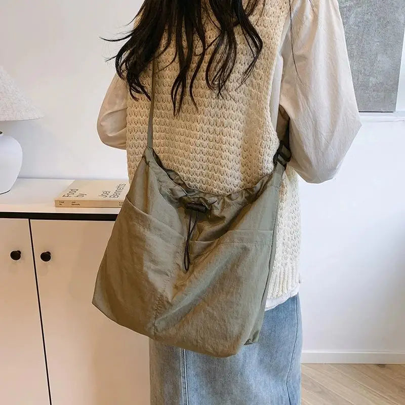 Women's Large Capacity Shoulder Bag Lightweight Crossbody Bag Ideal for Daily Travel & Versatile Use