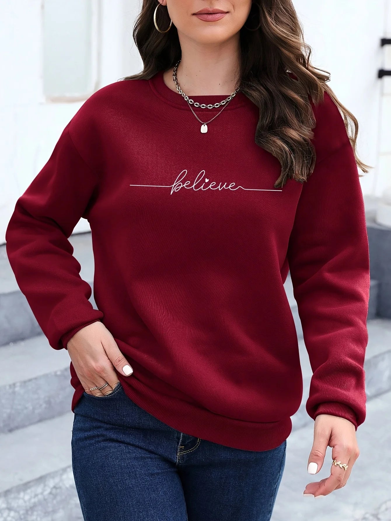 Women's Casual Heart Print Pullover Sweatshirt Geometric Design Long Sleeve Round Neck Machine Washable Regular Fit for Autum