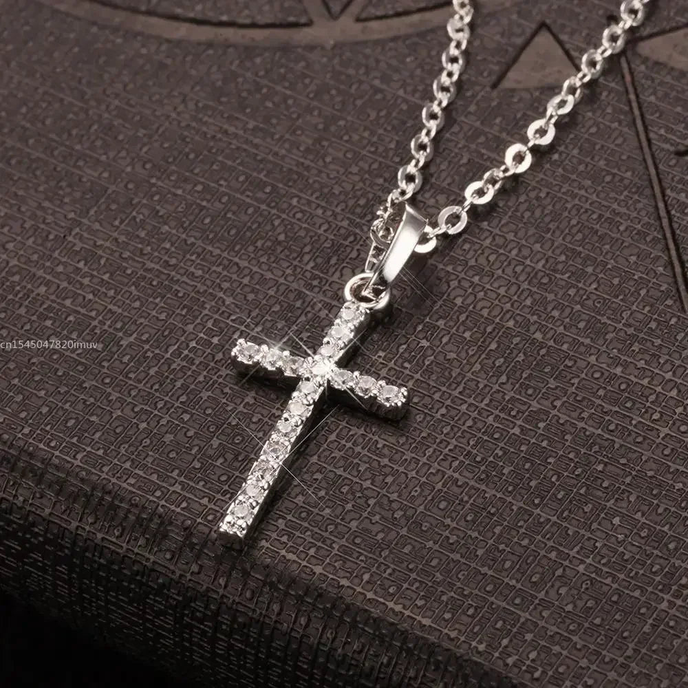 Luxury Zircon Cross Pendants Necklace Fashion Light Silver Color For Men Women'S Jewelry Chain Accessory