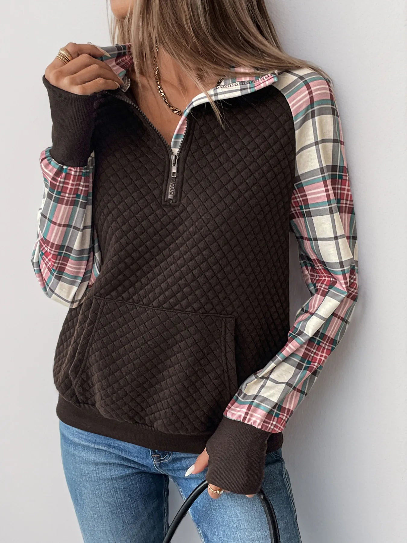 Women's Quilted Half Zip Pullover Plaid Sleeve Kangaroo Pocket Sweatshirt 2026