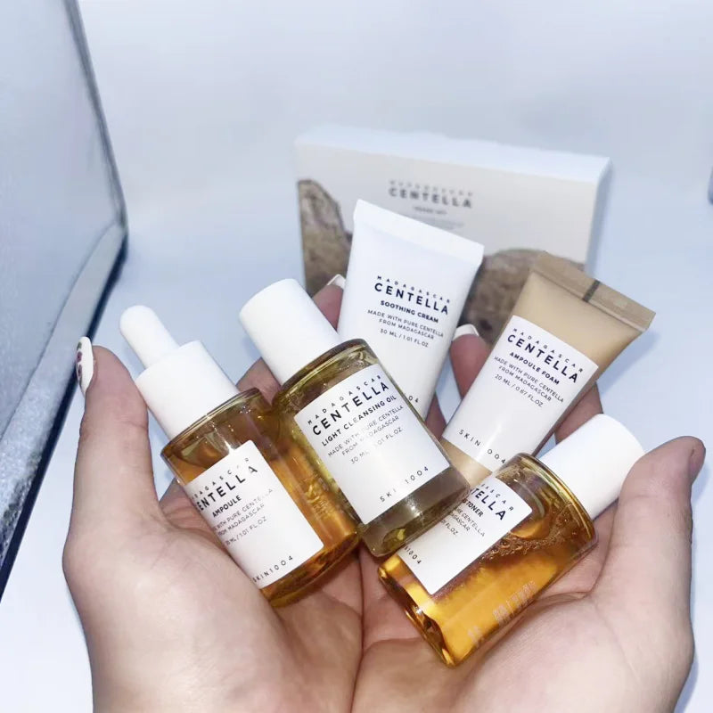 Korean Madagascar Centella Travel Kit, Toner, Ampoule, Soothing Cream, Cleansing Oil, Ampoule Foam, Basic Skincare Mini 5pcs