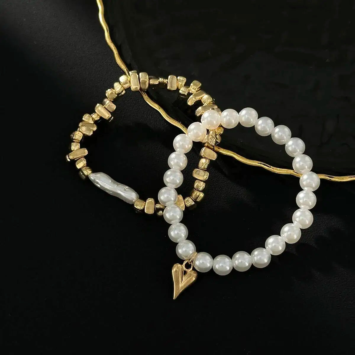 2Pcs/Set Elegant Imitation Pearl Bracelet For Women'S Bohemian Elastic Rope Chain Bracelet With Heart Pendant Jewelry