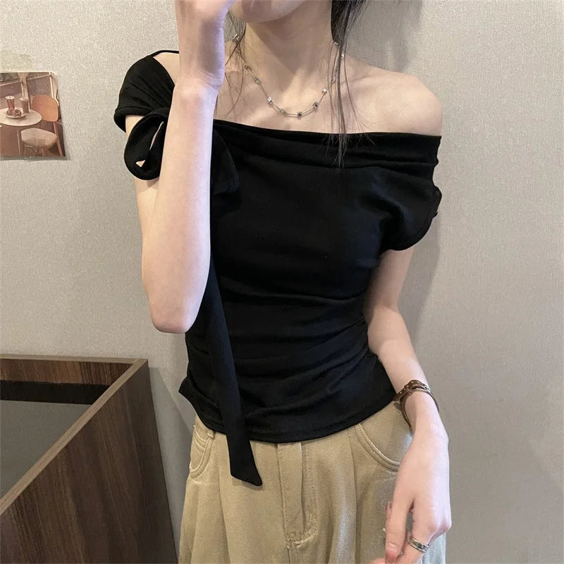 Pure Desire  Knot Short Sleeve One Shoulder T-Shirt Women Summer High Waist Short Sweet And Spicy Small Top