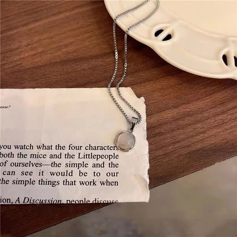Elegant Chalcedony Round Pendant Necklace for Women Fashion Box Chain Necklace Short Clavicle Chain Female Jewelry Gift