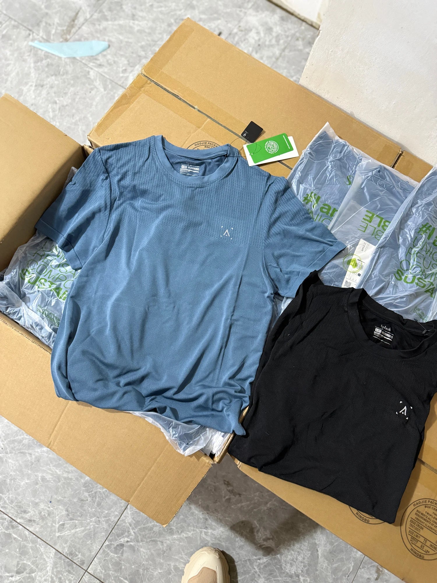 Outdoor Sports Men's T-Shirt Quick Dry Anti-Sweat Reflective Laser Perforated Short Sleeve Ultra Light Breathable Comfortable
