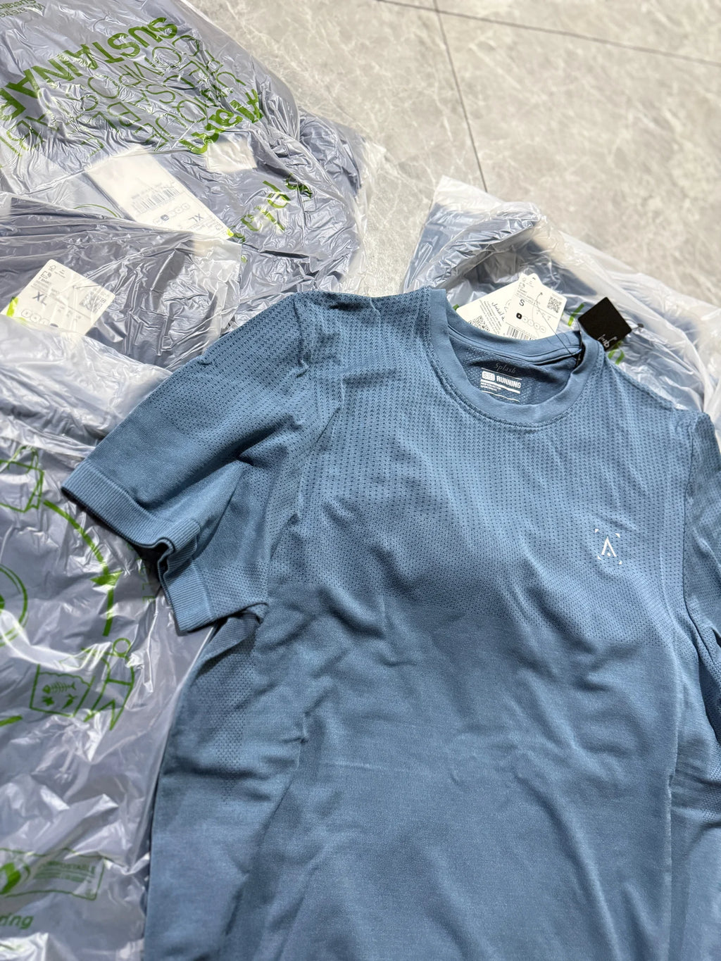 Outdoor Sports Men's T-Shirt Quick Dry Anti-Sweat Reflective Laser Perforated Short Sleeve Ultra Light Breathable Comfortable
