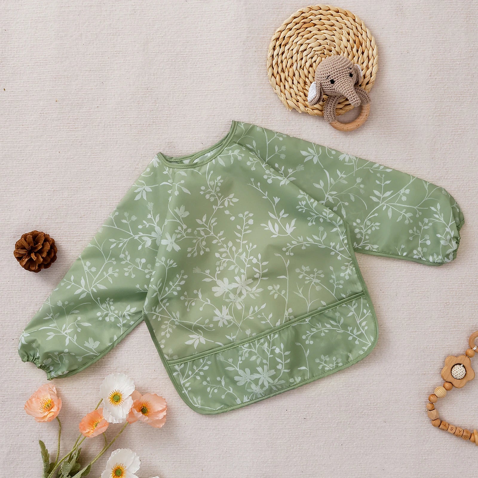 Elinfant Long Sleeve Waterproof Feeding Bibs for Babies Easy Clean Washable Burp Cloth