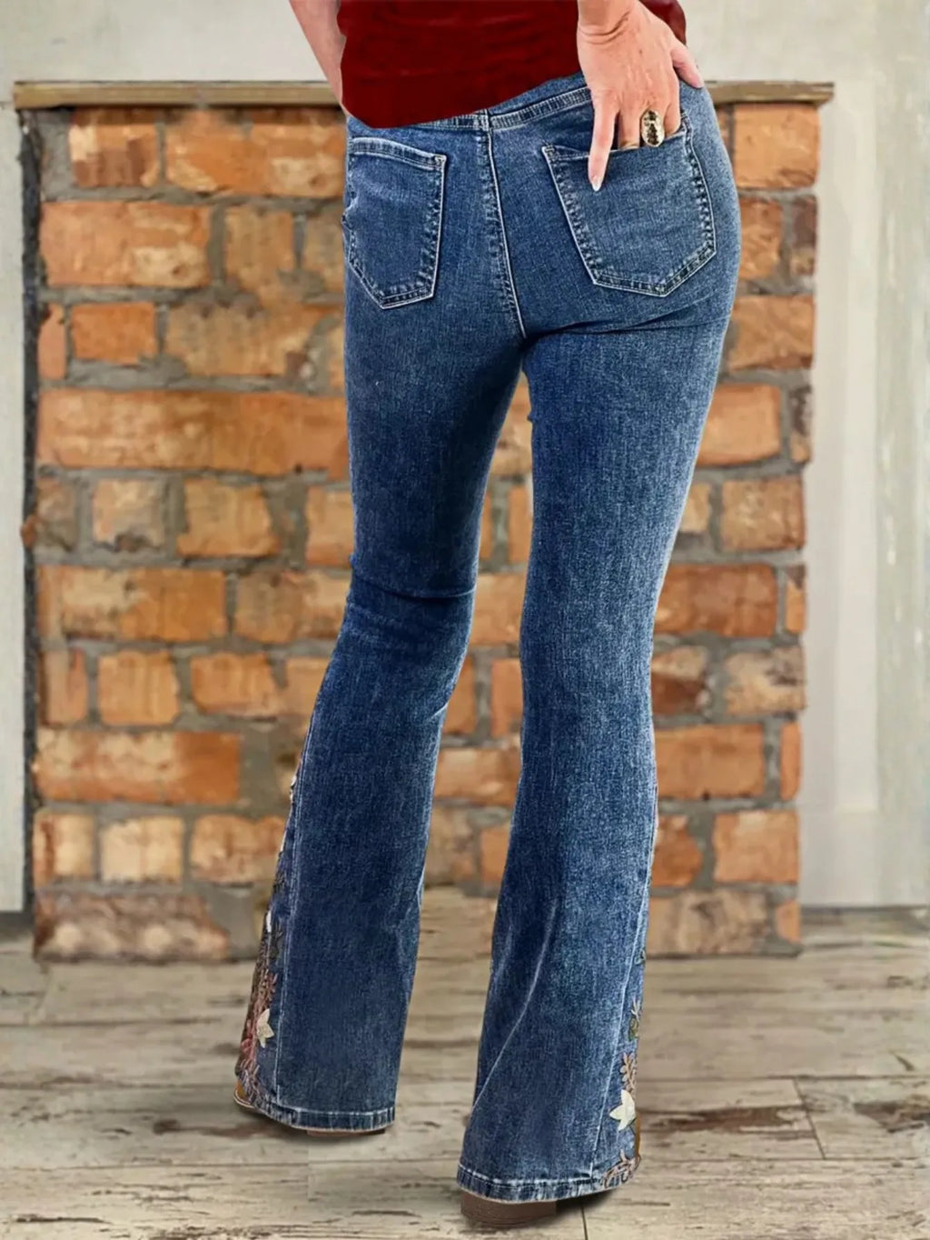 【HME】Jeans | Retro Boho Chic Denim Pants, Ladies Mid‑Rise Bootcut Denim Jeans, Exquisite Side Floral Embroidery Detail, Stretchy Washed Denim Fabric, Figure‑Friendly Slim Flare Pants For All Body Types Daily Wear