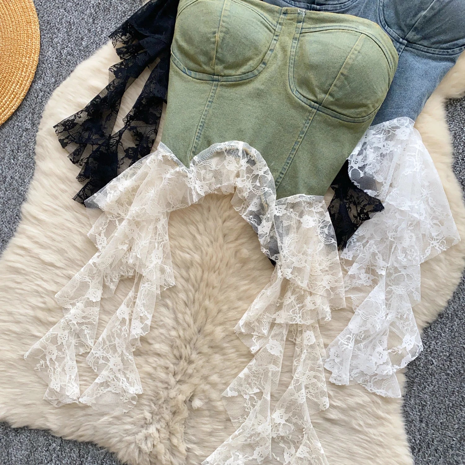 Sexy Spliced lace Chic Crop Top Korean Tanks Top Women Women Corset Bustier  women clothing