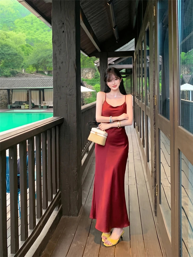 Sexy Retro V-Neck Strap Dress Women's Slim Fit Long Skirt High Waist Summer Design Sensation Lady Style Comfortable Breathable
