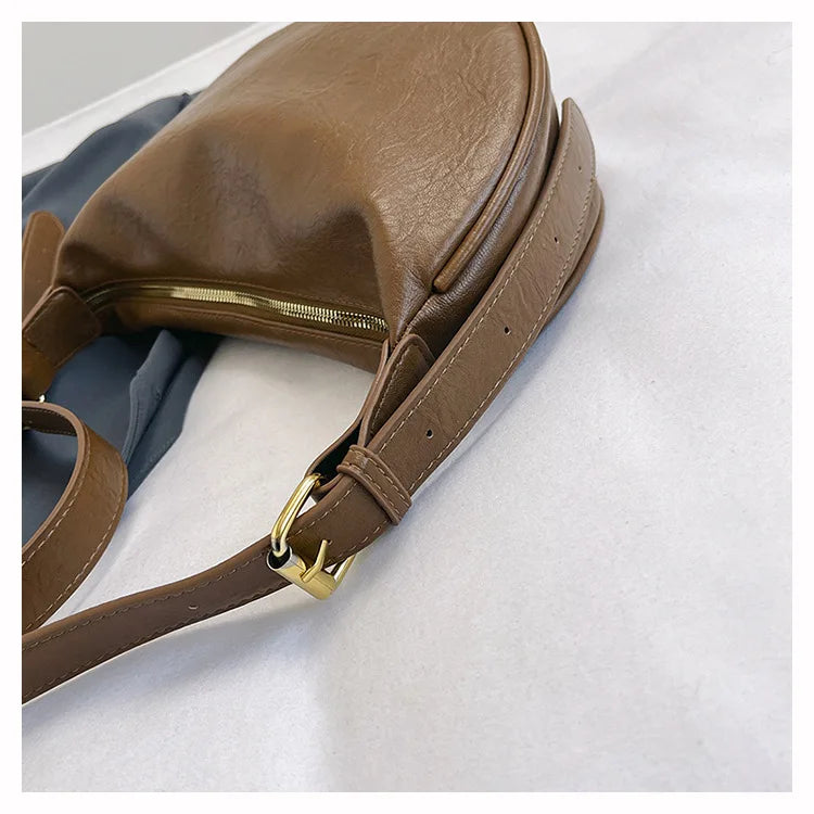 Women Vintage Soft Leather Dumpling Bag Fashion Adjustable Strap Crossbody Bag Large Capacity Crescent Shoulder Purse for Daily