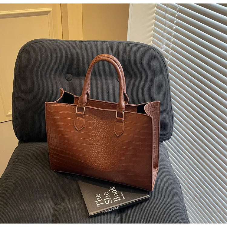Spring 2025 Large Capacity Fashionable Handbag Casual Commuting Trendy Crocodile Pattern Tote Bag Street Style PU Material