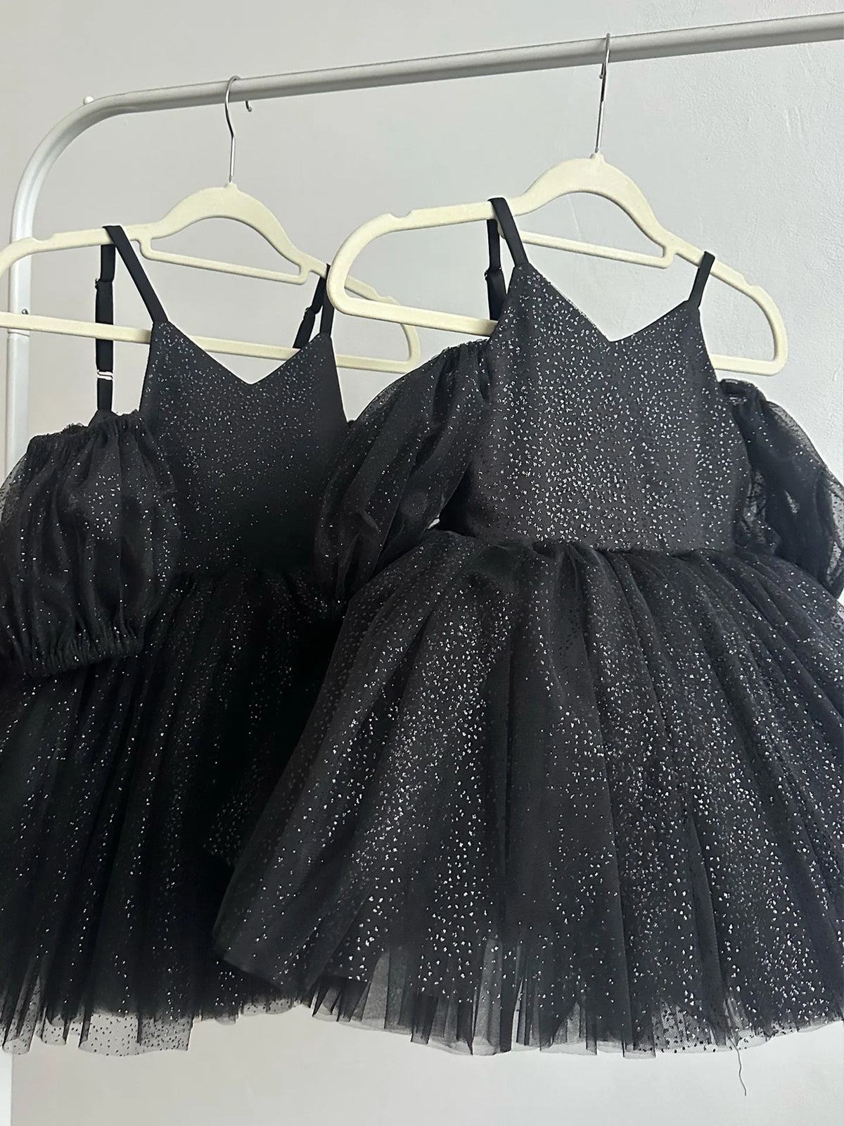 HETISO Sparkly Tulle Flower Girl Dresses Sleeveless Kids First Communion Wedding Birthday Princess Ball Gown 1-12 Years