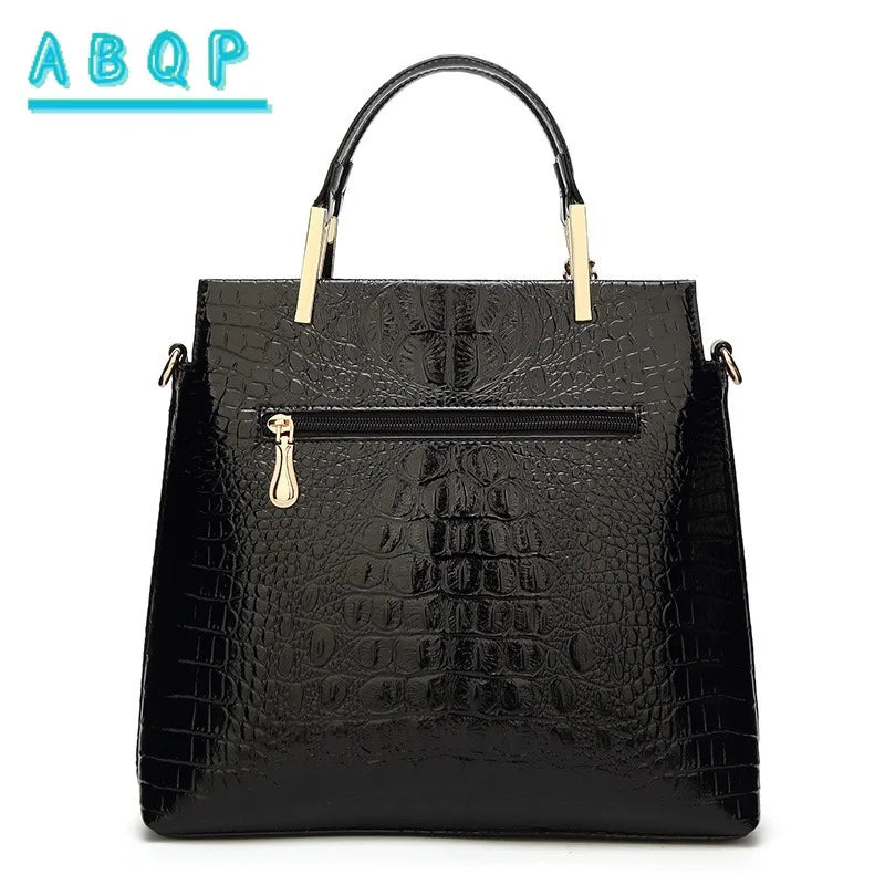 2025 New Patent Leather Women's Bag Striped Handbag Women's Crossbody Shoulder Bag Shell Bag Large Capacity Outdoor Travel