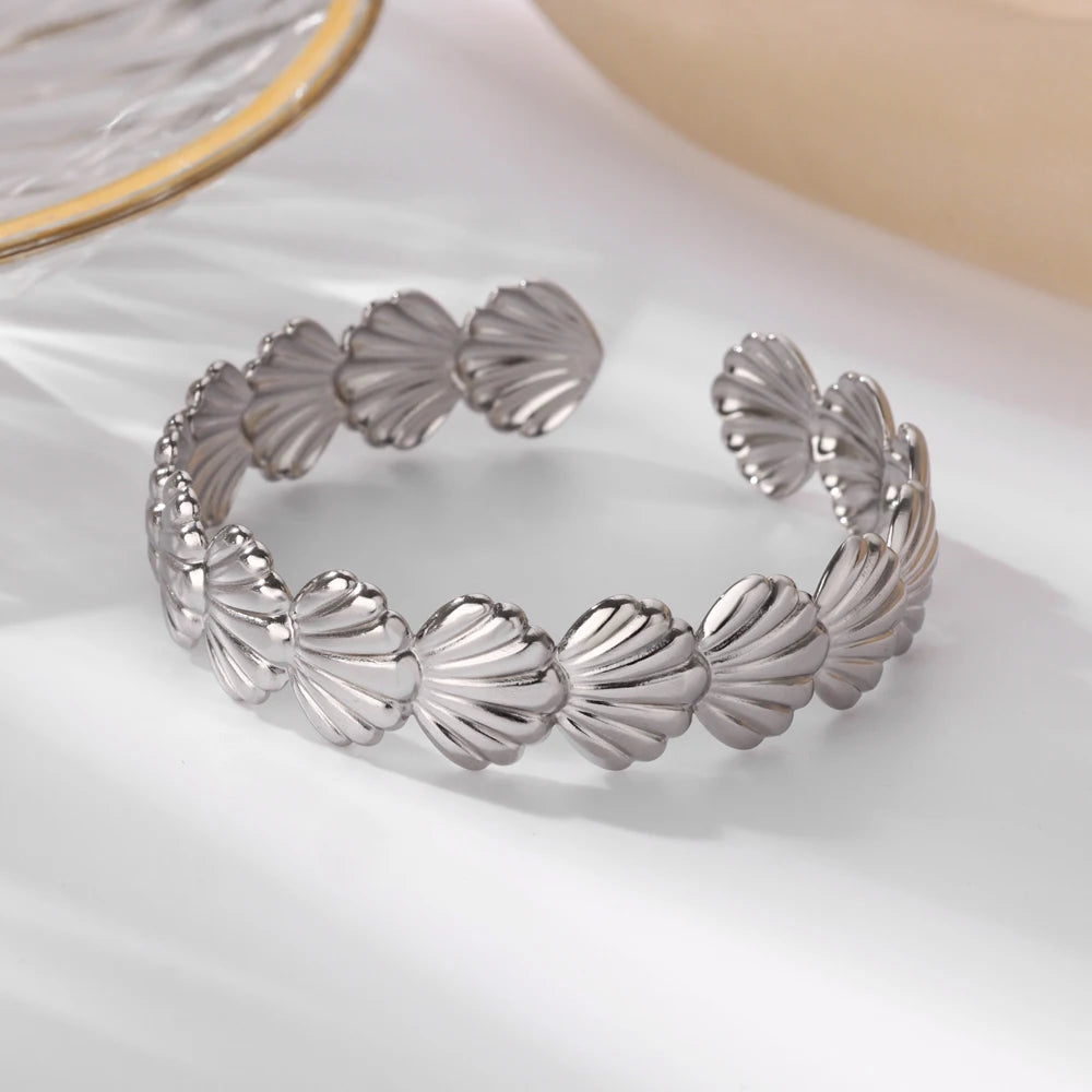 Stainless Steel Wide Bangles For Women'S Luxury Gold Color Chunky Flower Cuff Bangle Bracelet Femme Vintage Wedding Jewelry Gifts