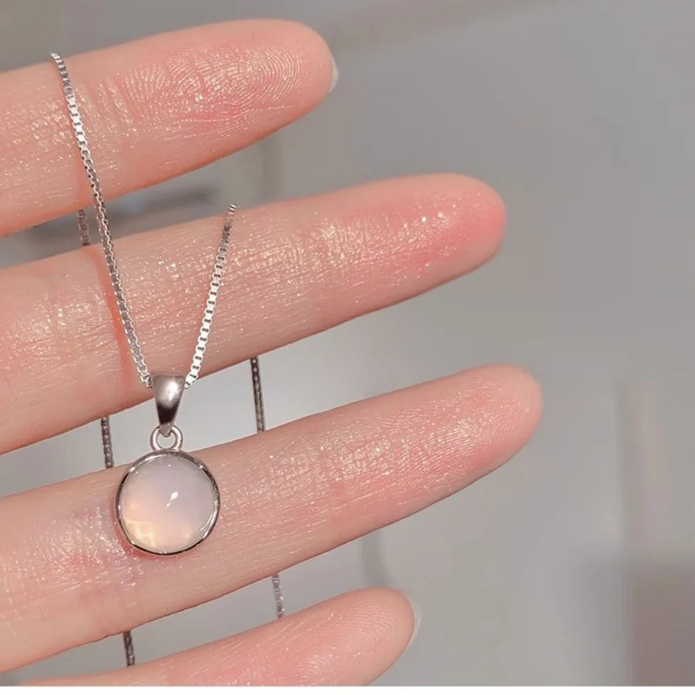 Simple White Round Pendant Necklaces Women Jewelry Choker Clavicle Chain Short Charm Necklace Valentines Day Gifts