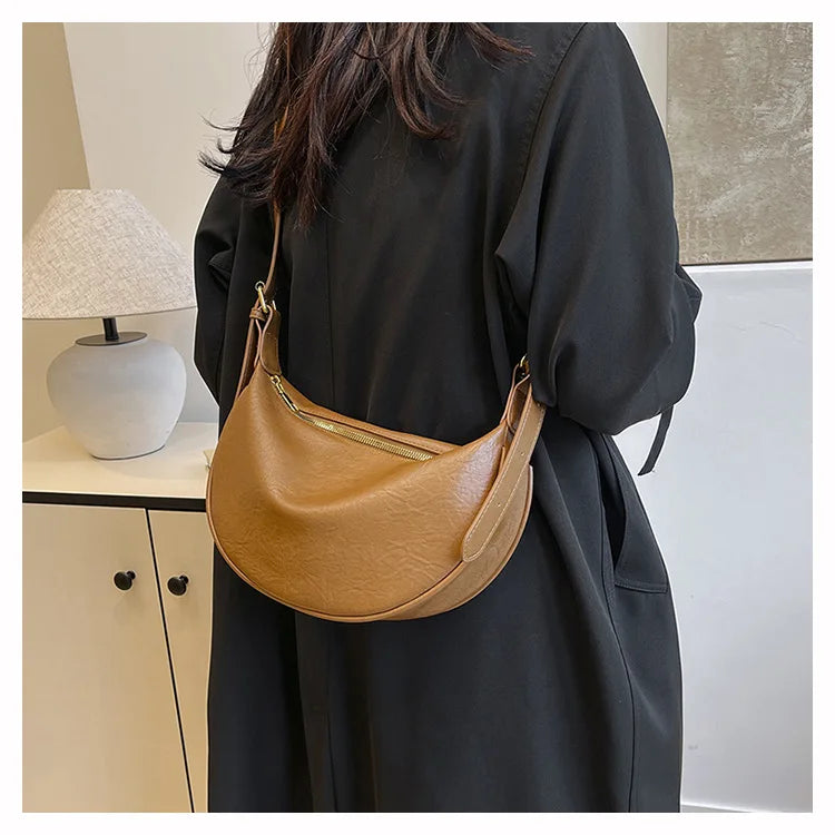 Women Vintage Soft Leather Dumpling Bag Fashion Adjustable Strap Crossbody Bag Large Capacity Crescent Shoulder Purse for Daily