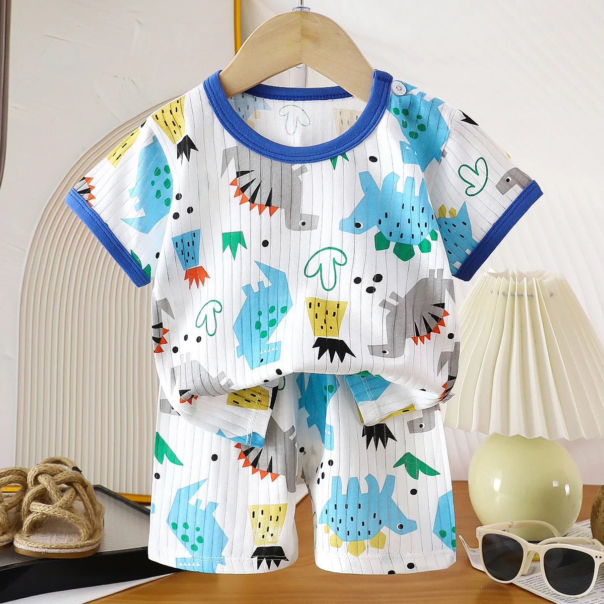 Children's 2-Piece Summer T-Shirt and Shorts Set - Animal Print