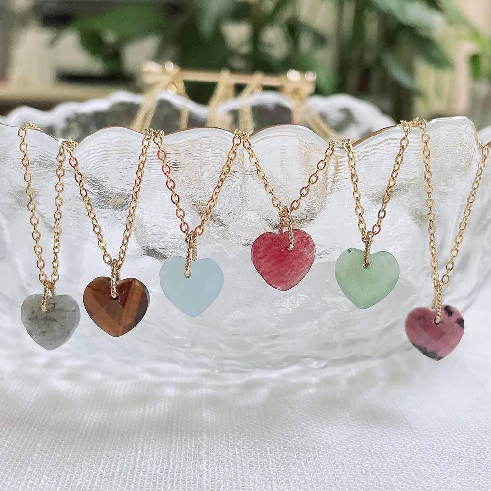 Korean Fashion Real Natural Crystal Stone Pendant Necklace Minimalist Jewelry Mini Small Heart Pendulum Steel Chain Women Choker