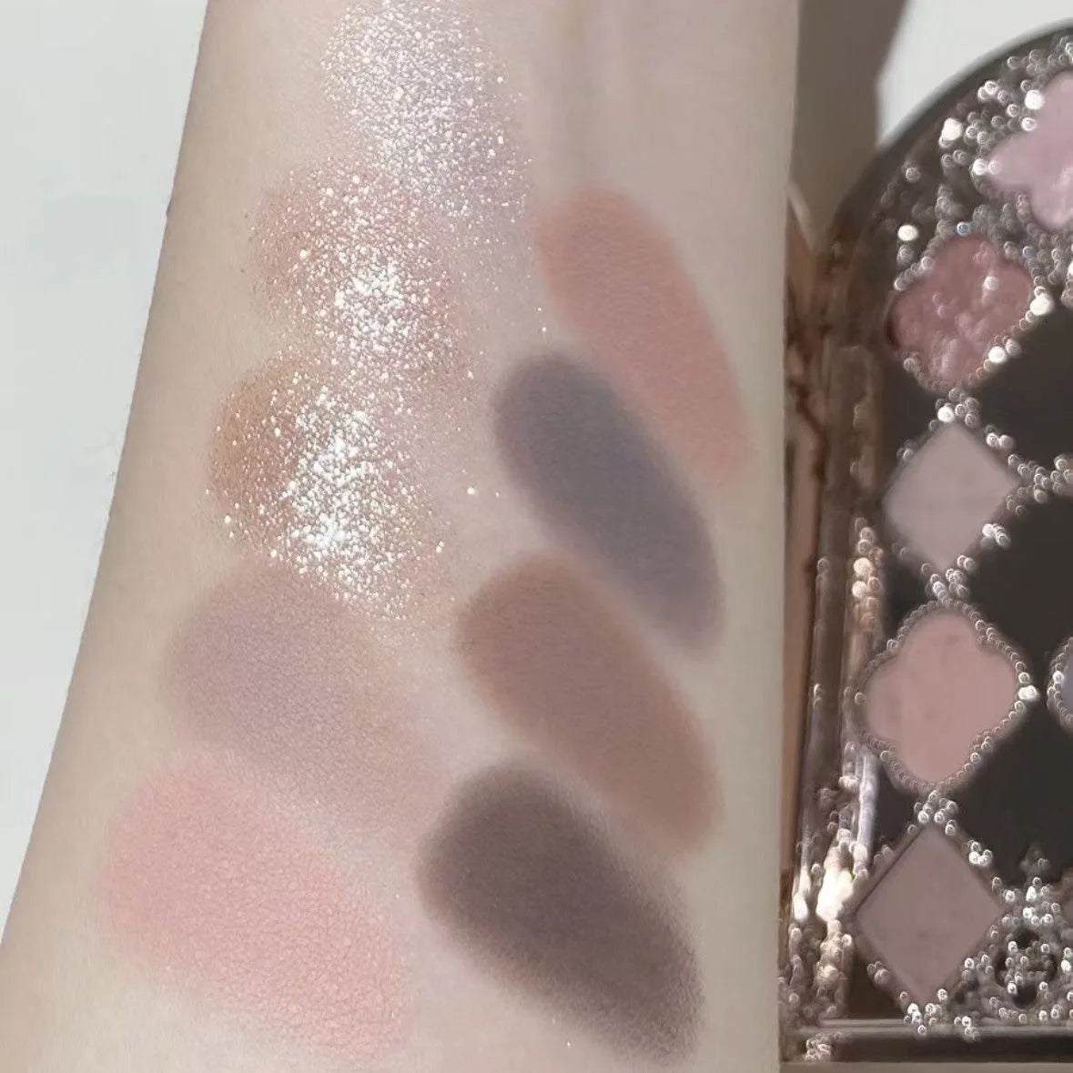 Flower Knows Little Angel 9 Color Eyeshadow Matte Fine Sparkle Pearl Comprehensive Palette 10.5g