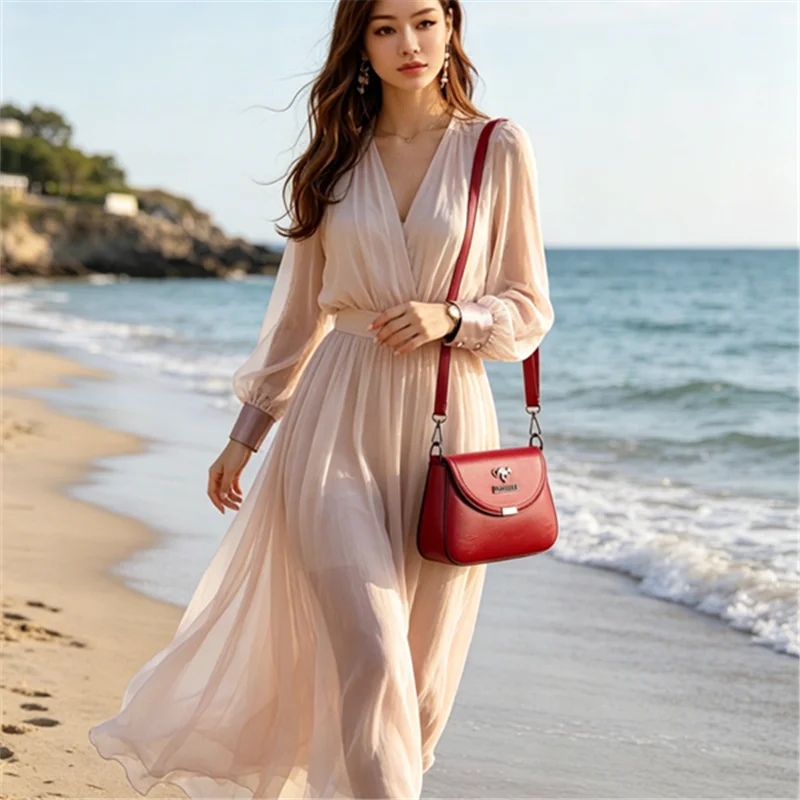 Retro Small Square Crossbody Purse Soft PU Leather Adjustable Strap Daily Work Travel Flip Cover Handbag Shoulder Bag for Women