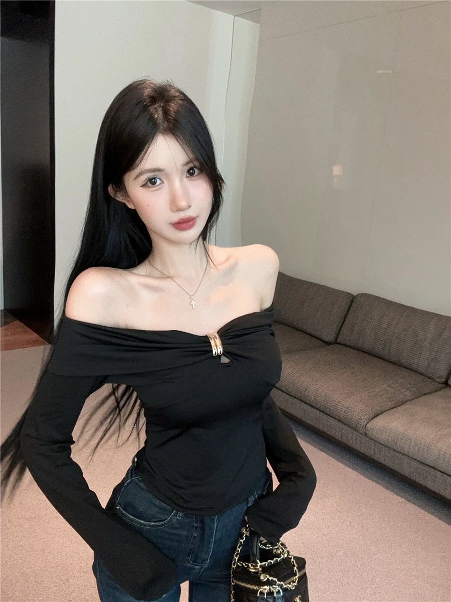 Sexy Hollow out Metal Long Sleeve T-Shirt Slim Fit Beautiful Design Shoulder Bared Autumn Fashion for Young Women Hollow out ...
