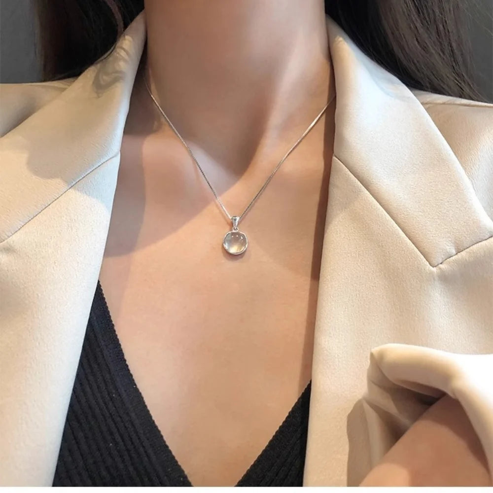 Simple White Round Pendant Necklaces Women Jewelry Choker Clavicle Chain Short Charm Necklace Valentines Day Gifts