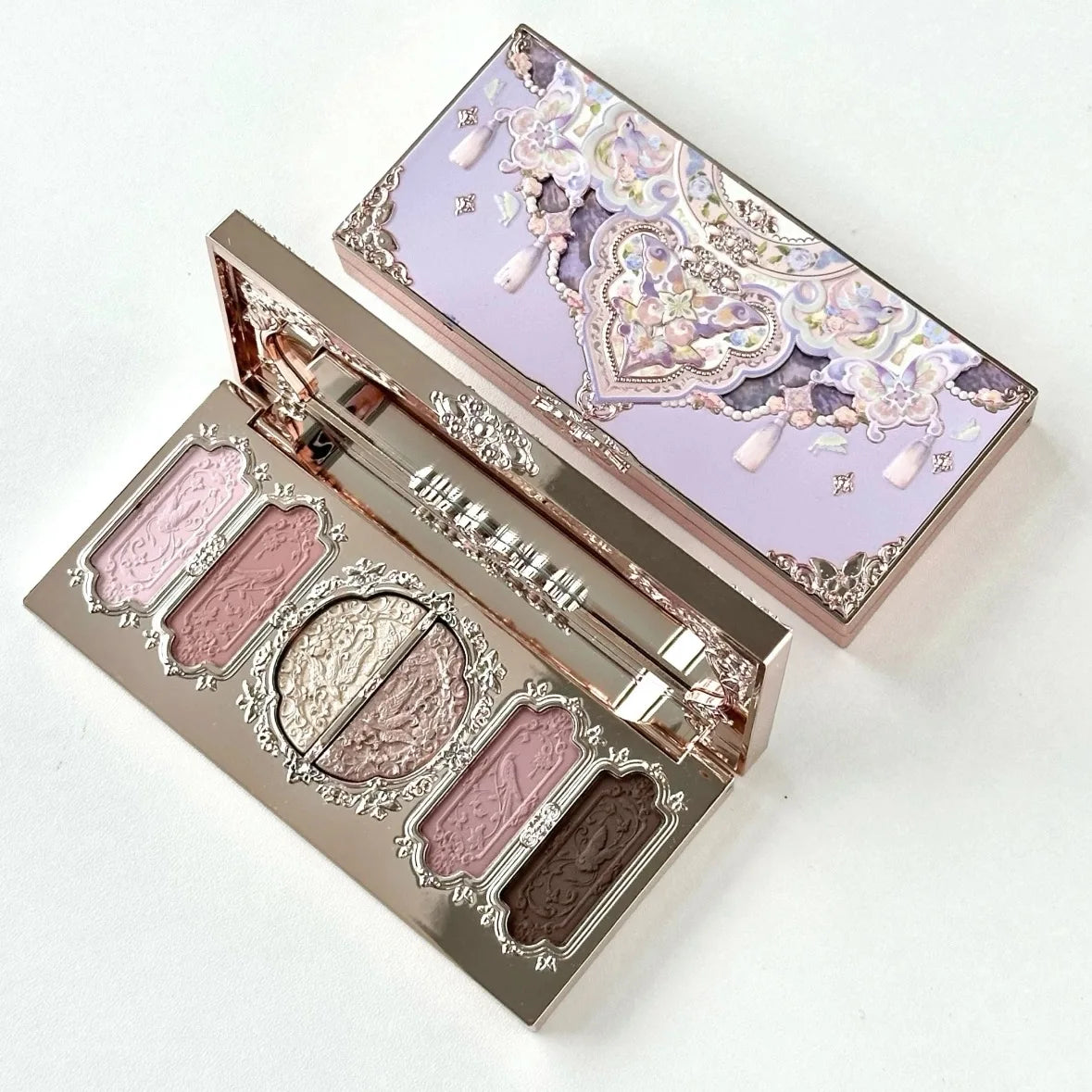 Flower Knows Chocolate Shop Eyeshadow Palette - 8-Color Matte Glitter
