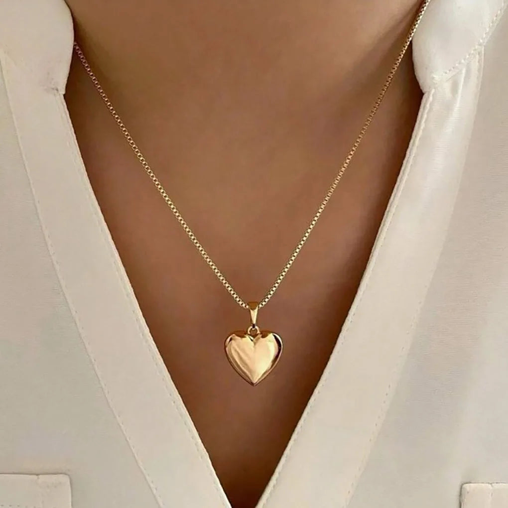 Glossy Gold Plated Metal Love Heart Dangle Earrings Necklace Jewelry Set For Women'S Dainty Daily Wear Outfit Accessories