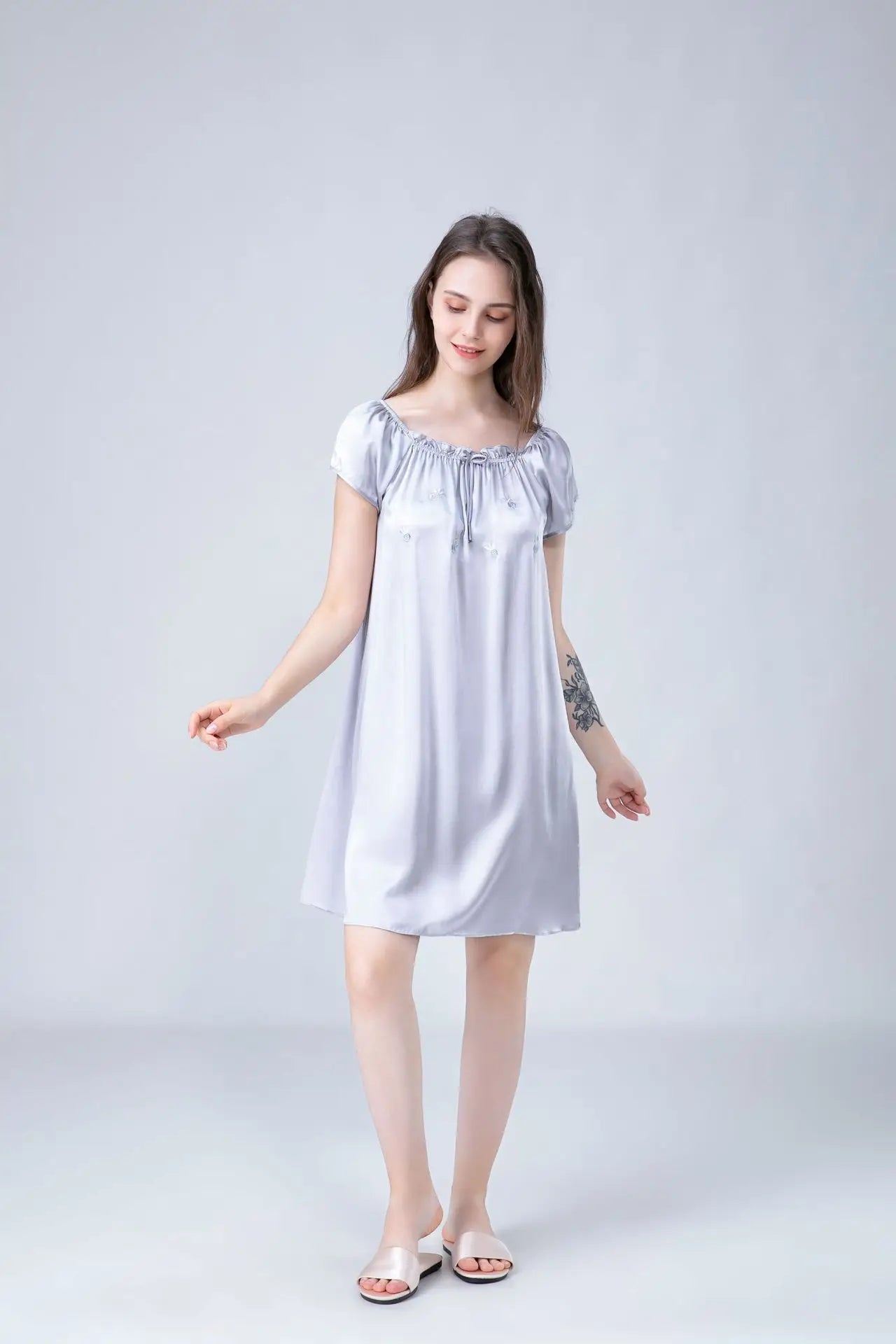 Women's 100% Mulberry Silk Sleep Dress Short Sleeve Summer Spring New Arrival Loose Solid Color Embroidered Doll Sleepwear
