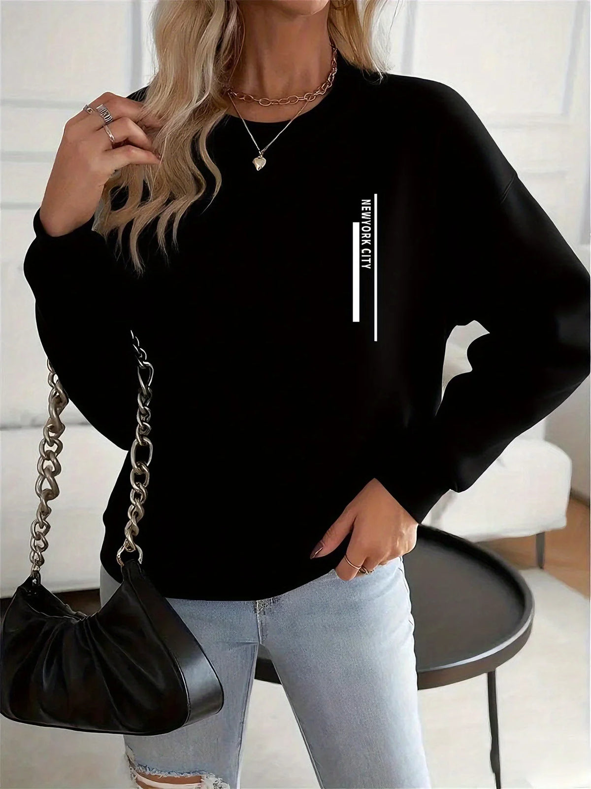 Women's Casual Heart Print Pullover Sweatshirt - Long Sleeve Knit