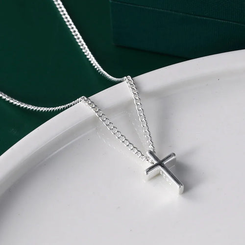 Collar con colgante de cruz de plata de ley 925, cadena delicada, minimalista y elegante para mujer