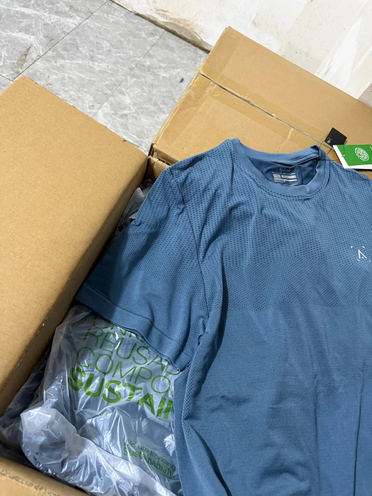 Outdoor Sports Men's T-Shirt Quick Dry Anti-Sweat Reflective Laser Perforated Short Sleeve Ultra Light Breathable Comfortable