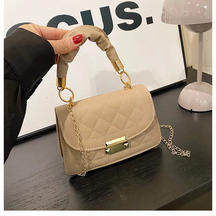 Elegant Women Quilted Top Handle Bags with Gold Chain Strap Ruched Handbag Fashion Lock Crossbody Bag Chic Mini Shoulder Purse