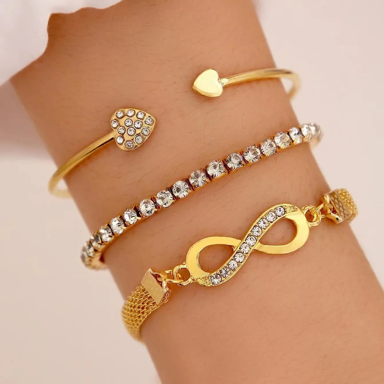 New Creative Design 3 Pcs Set Heart Opening Bracelet Lucky 8 Inlay Zircon Bracelet Set for Women Fashion Charm Jewelry Set Gifts