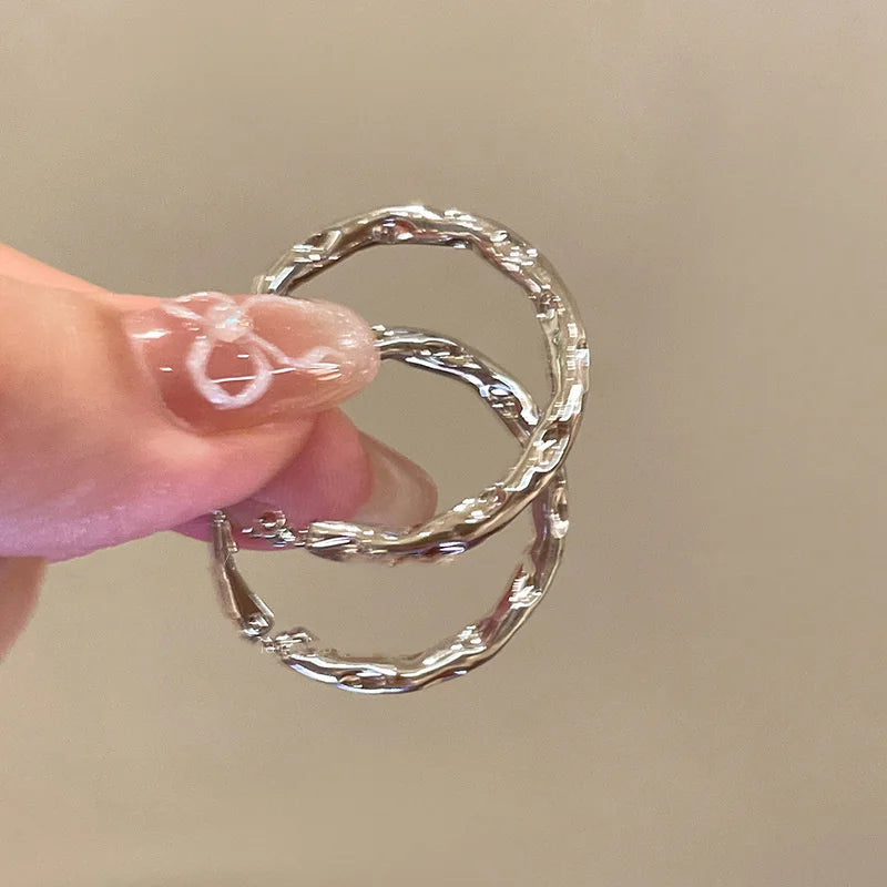 Trending French Metal Sunflower Hoop Earring Texture Elegant Geometry Cheap Earrings Female Fashion Jewelry Woman New