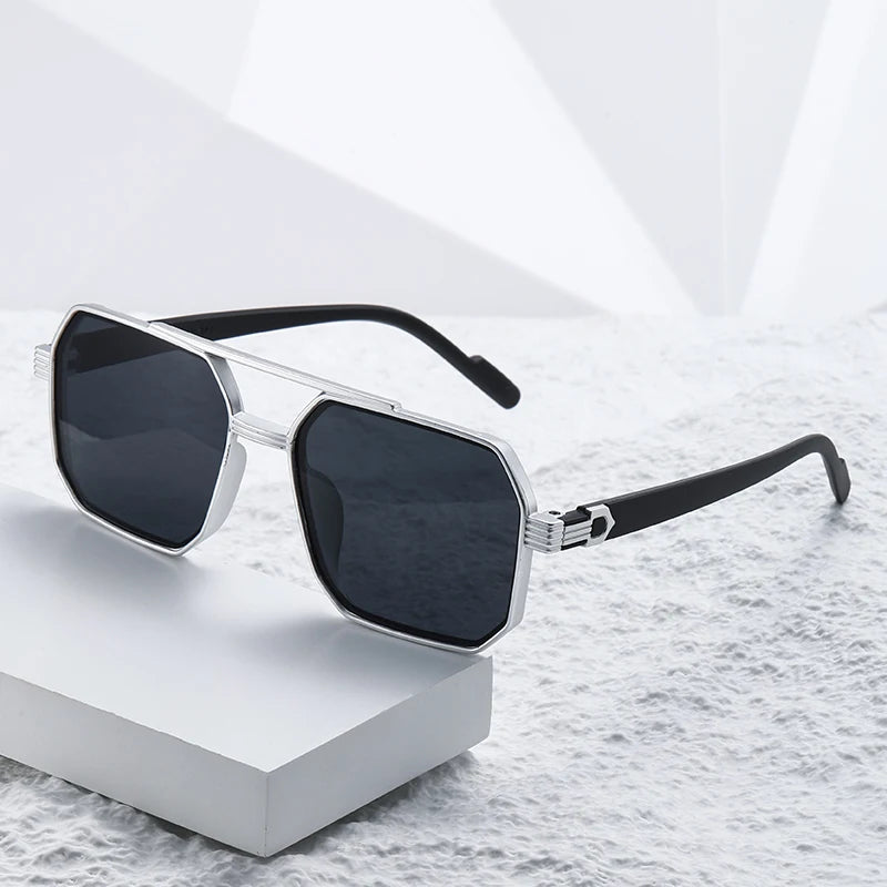 Car Sun Glasses 3pcs Retro Large Frame Square Sunglasses Classic Double Beam Metal Frame Glasses Fashion Men'S Gradient Eyewear