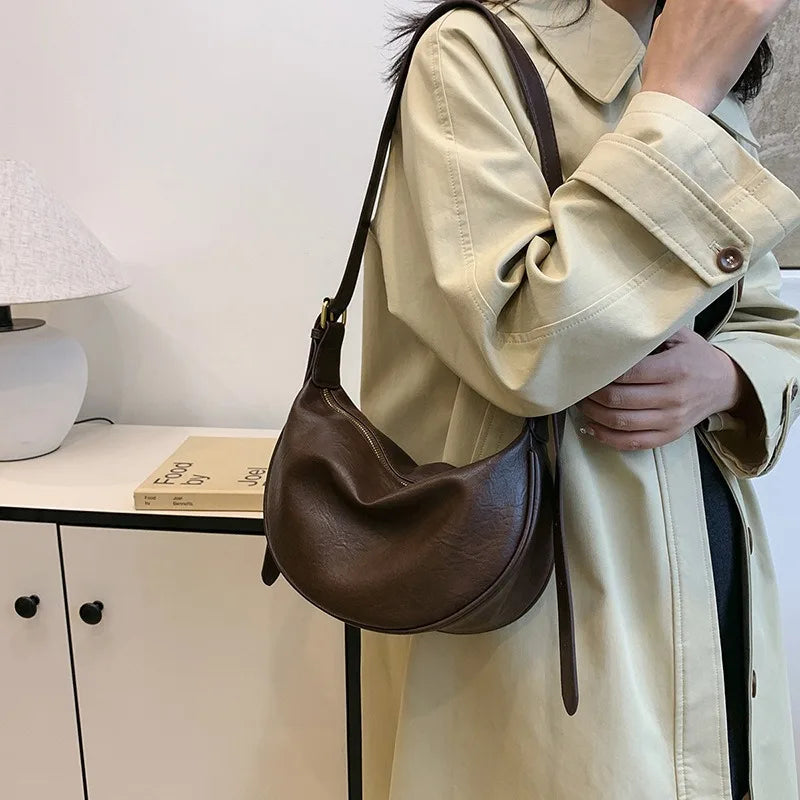 Women Vintage Soft Leather Dumpling Bag Fashion Adjustable Strap Crossbody Bag Large Capacity Crescent Shoulder Purse for Daily