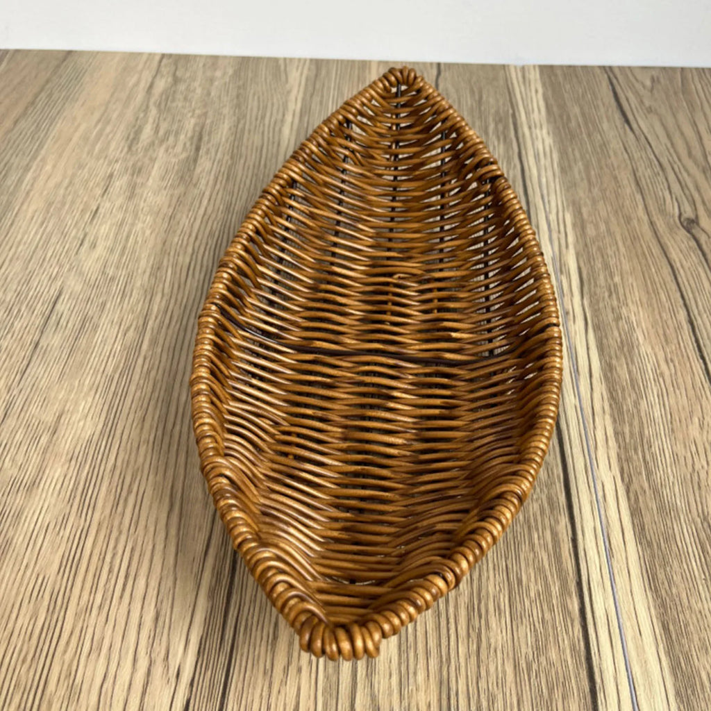 Leaf Shape Bread Display Fruit Dish Baskets Leaf Rattan Weaving Basket Serving Storage Bowls for Family Friend Neighbor Gift