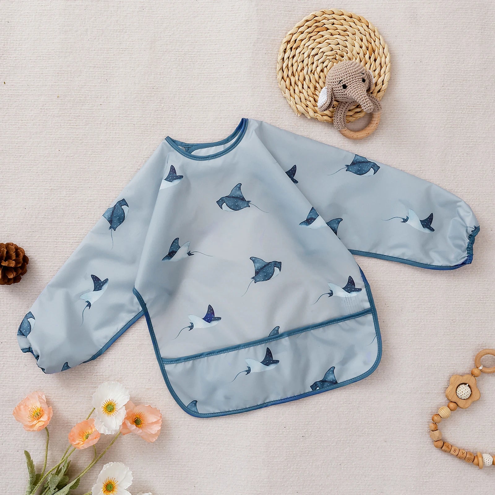 Elinfant Long Sleeve Waterproof Feeding Bibs for Babies Easy Clean Washable Burp Cloth